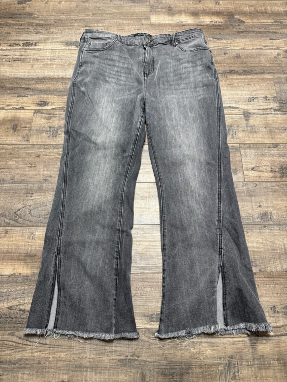 Liverpool Gray Split-Hem Wide Leg Spilt Jeans Women's 16/33
